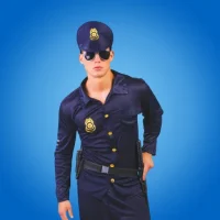Chico-Policía